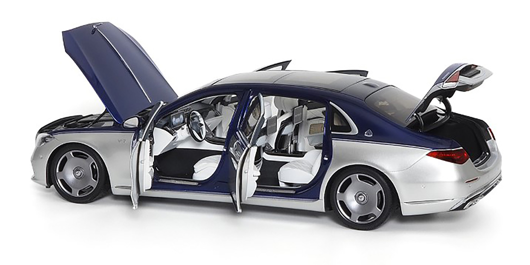 MERCEDES-MAYBACH-S-CLASS 2021 - NAUTICAL BLUE/CIRRUS SILVER