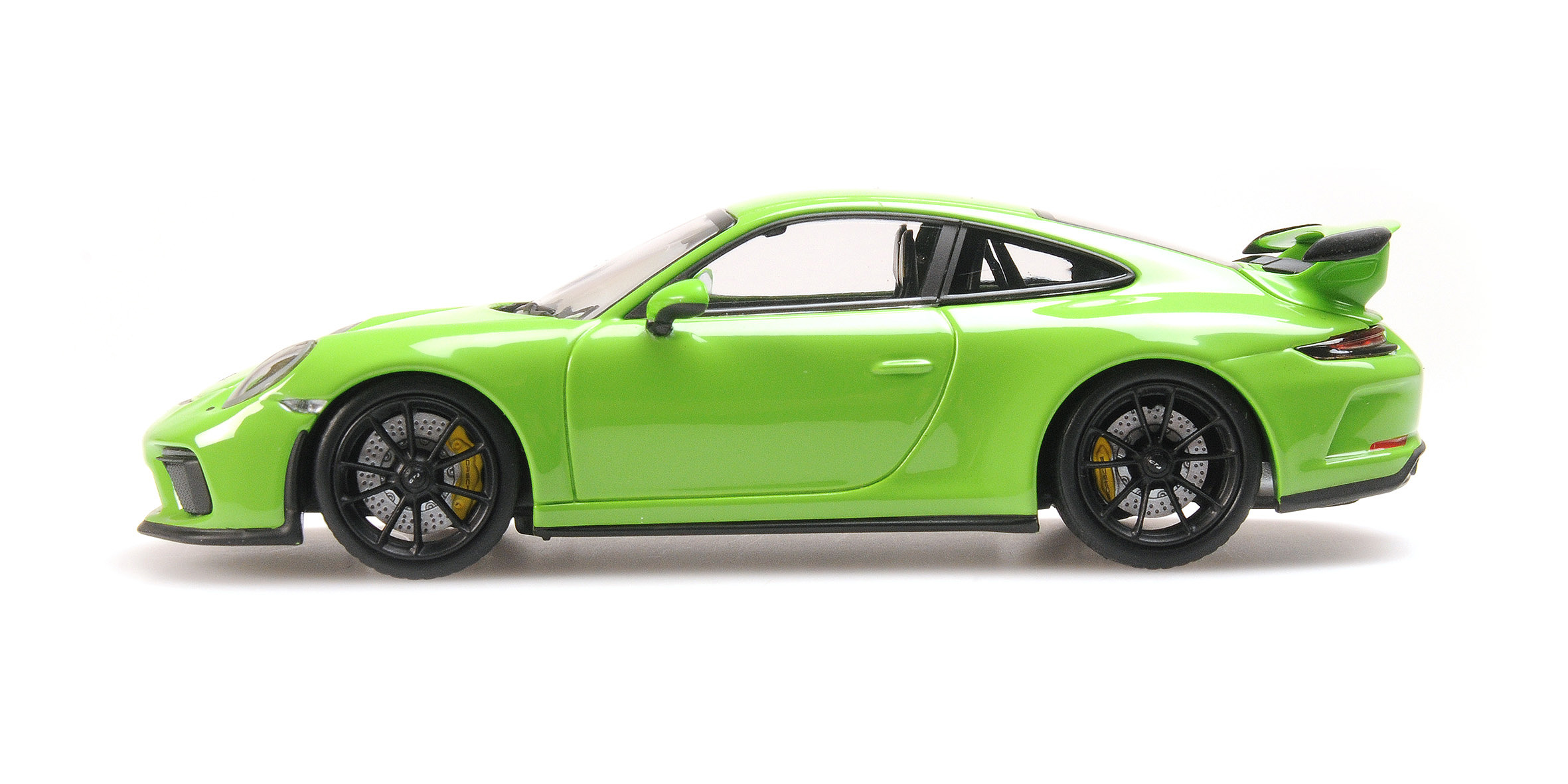 PORSCHE 911 GT3 - 2017 - GREEN – EXCLUSIVE FOR MINICHAMPS.DE