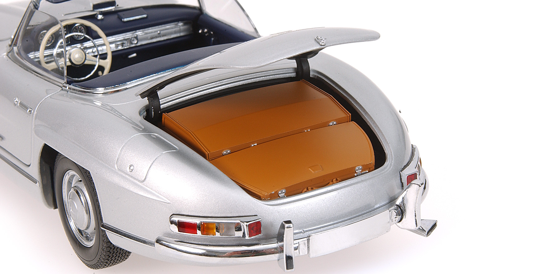 MERCEDES-BENZ 300 SL ROADSTER (W198) - 1957 - SILVER