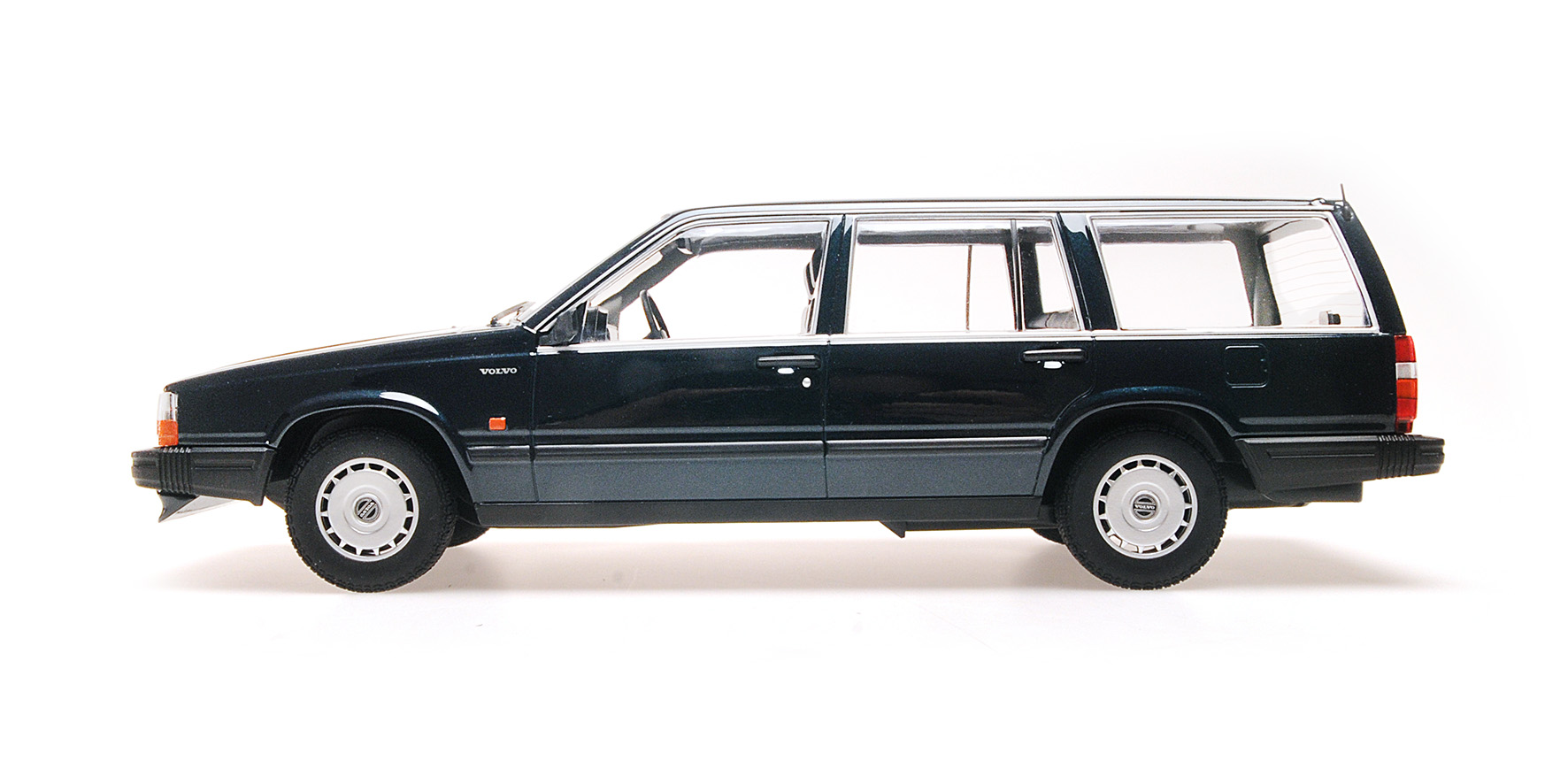 VOLVO 740 GL BREAK - 1986 - DARK GREEN METALLIC