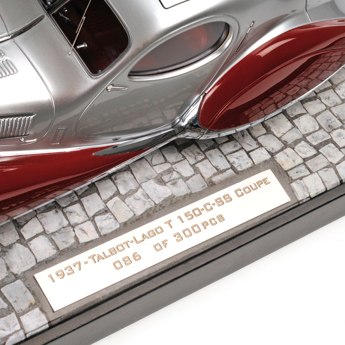 TALBOT LAGO T150-C-SS COUPÉ - 1937 - SILVER/RED