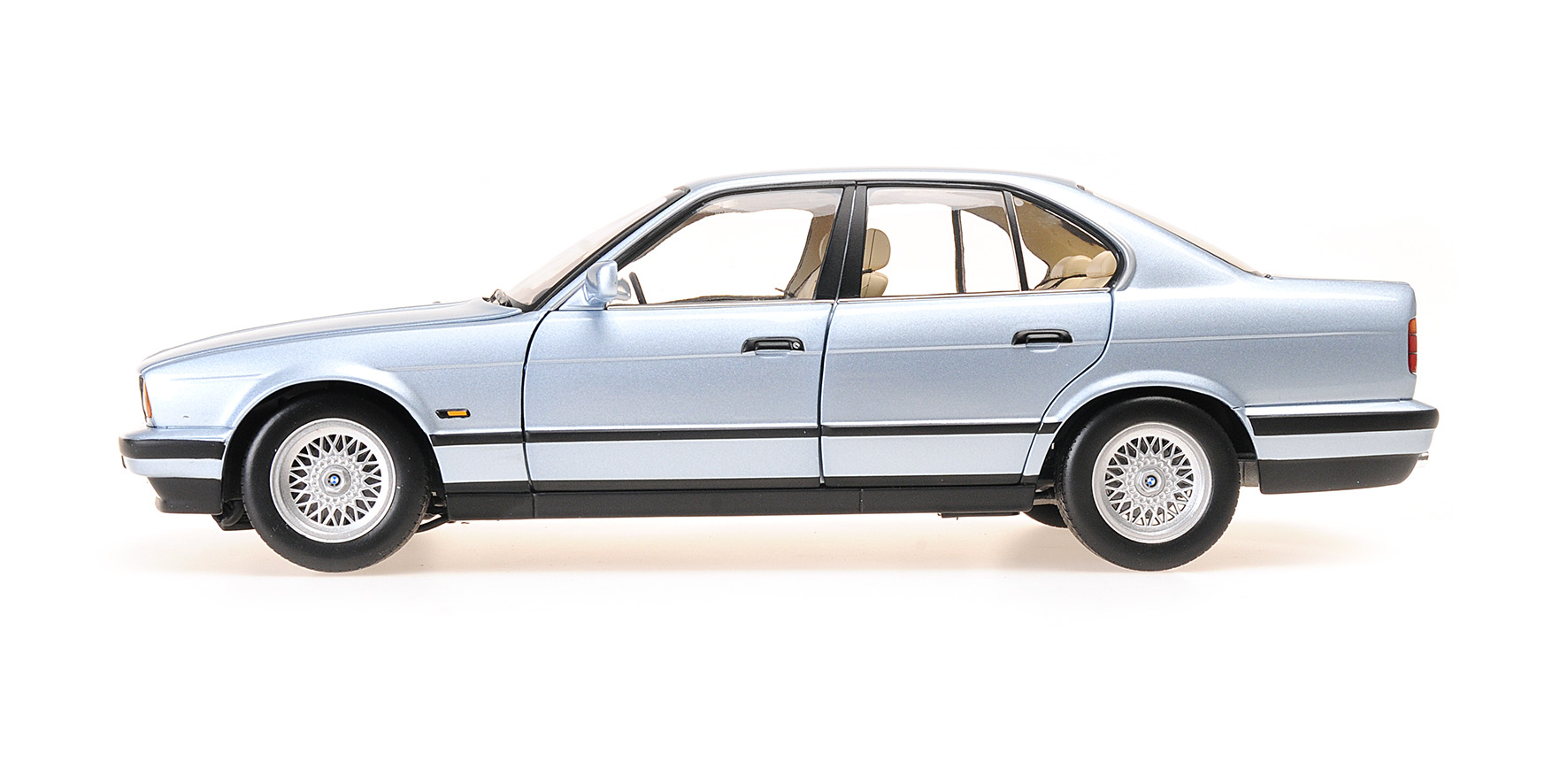 BMW 535i (E34) - 1988 - LIGHT BLUE METALLIC