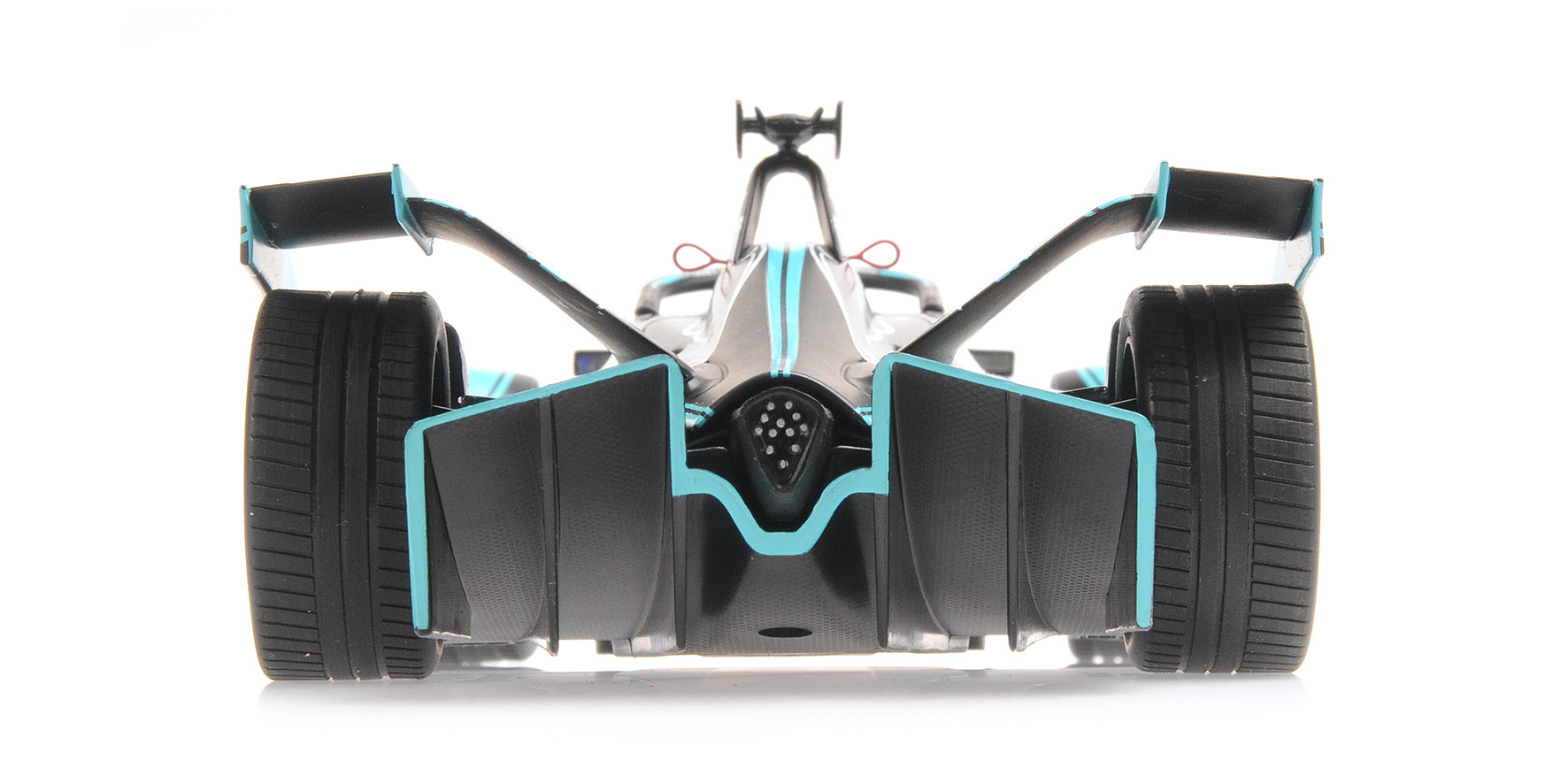 FORMULA E SEASON 5 - PANASONIC JAGUAR RACING - NELSON PIQUET JR.