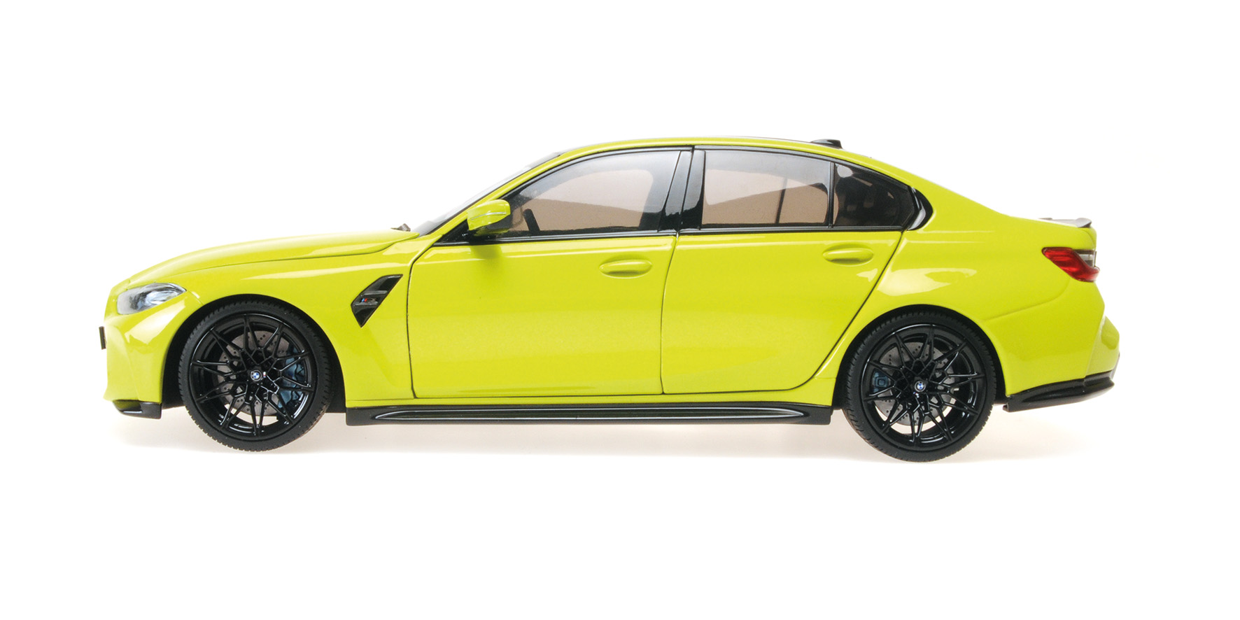 BMW M3 - 2024 - YELLOW
