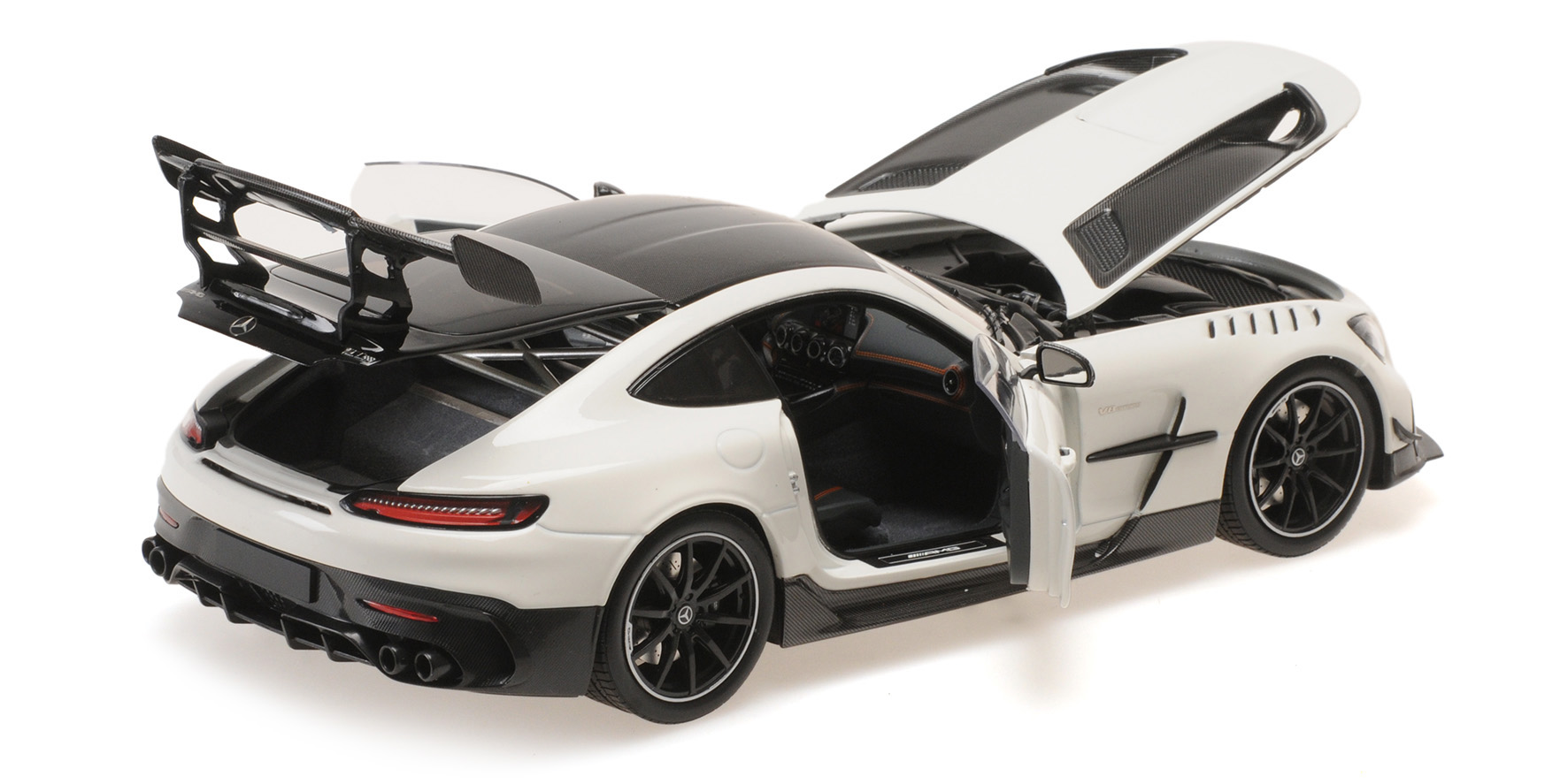MERCEDES-AMG GT BLACK SERIES - 2021 - WHITE METALLIC