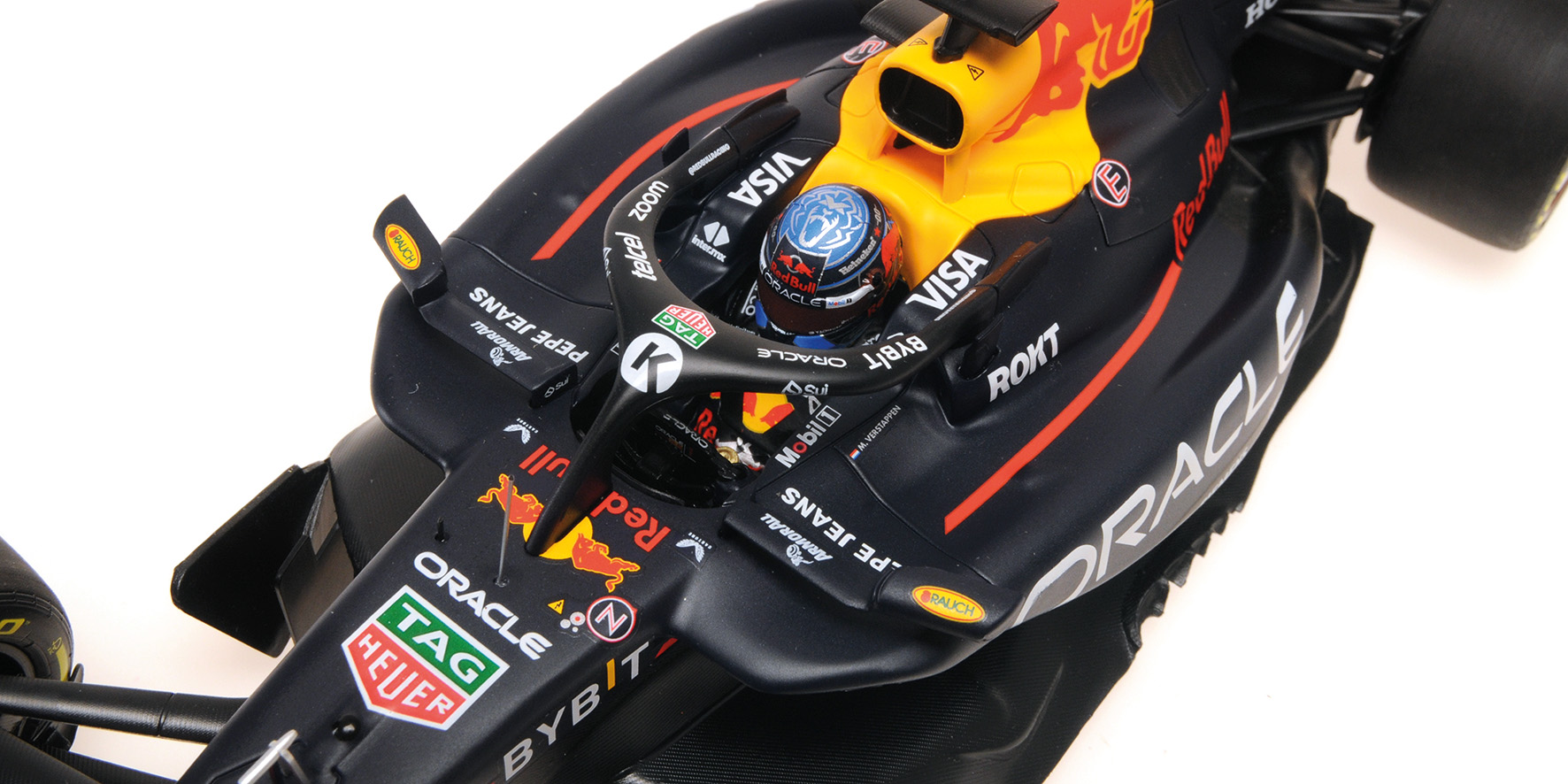 ORACLE RED BULL RACING RB20 - MAX VERSTAPPEN - LAS VEGAS GP 2024 - WORLD CHAMPION