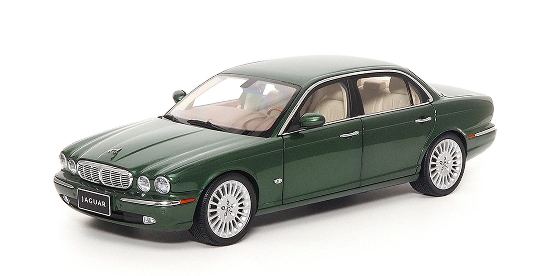 JAGUAR XJ6 (X350) - RACING GREEN