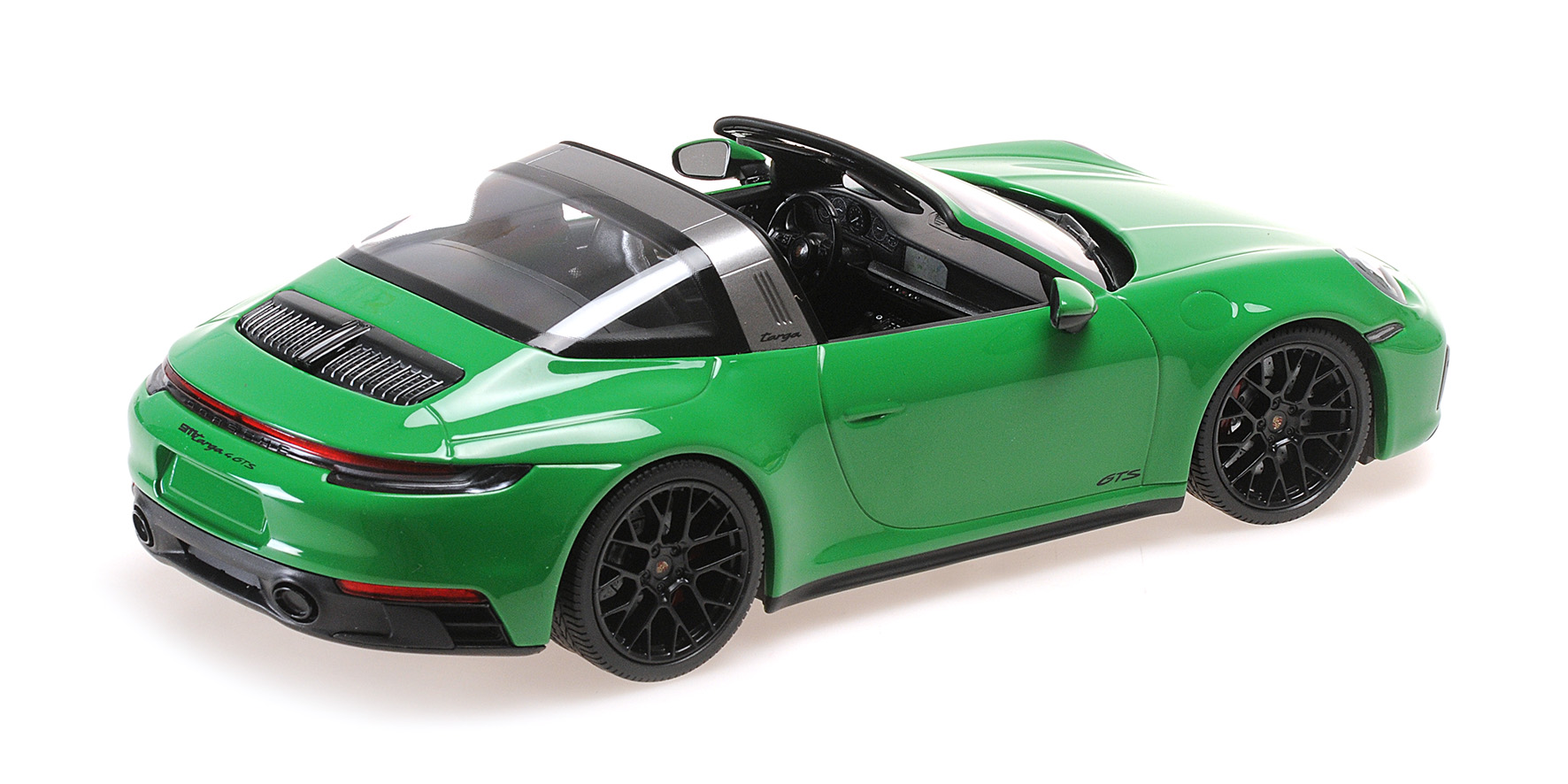 PORSCHE 911 (992)  TARGA 4 GTS - 2021 - GREEN