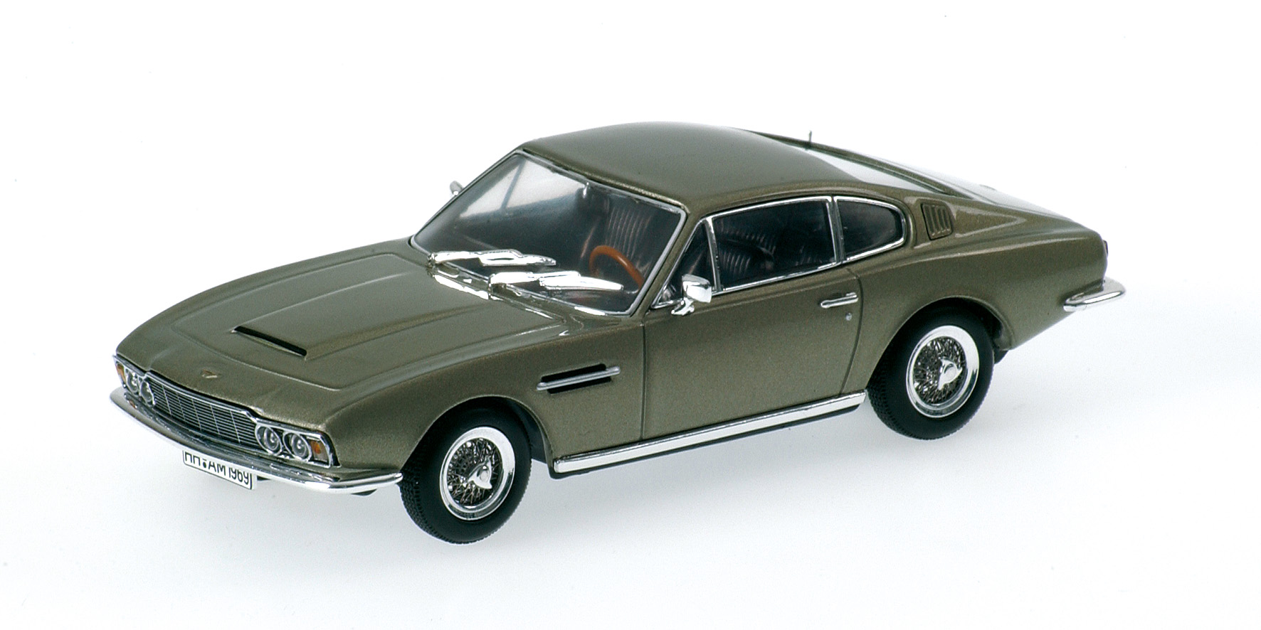 ASTON MARTIN DBS - 1969 - LIGHT GREEN METALLIC