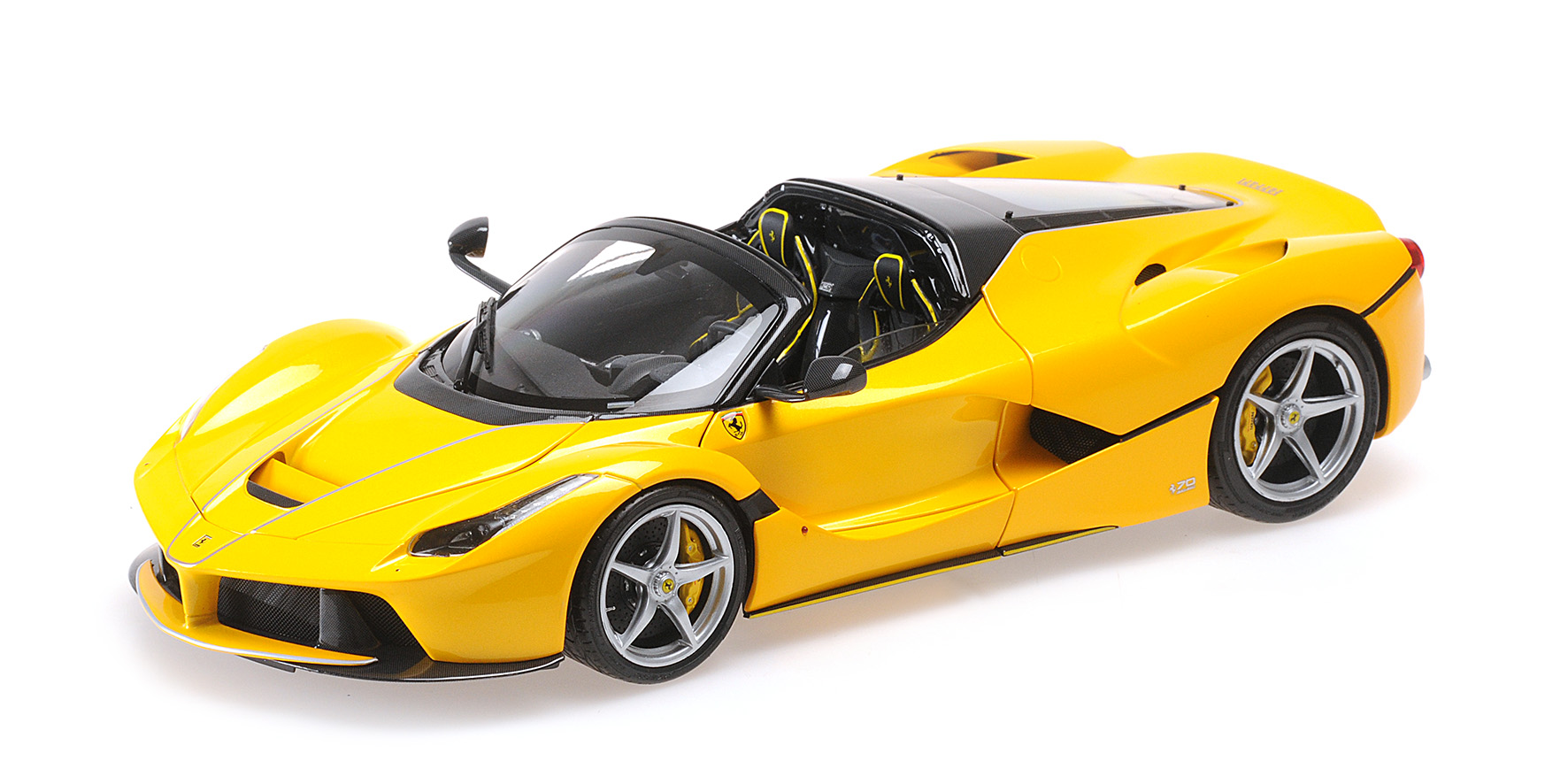FERRARI LAFERRARI APERTA - YELLOW