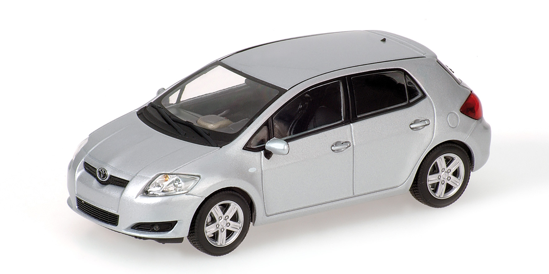 TOYOTA AURIS - 2007 - SILVER