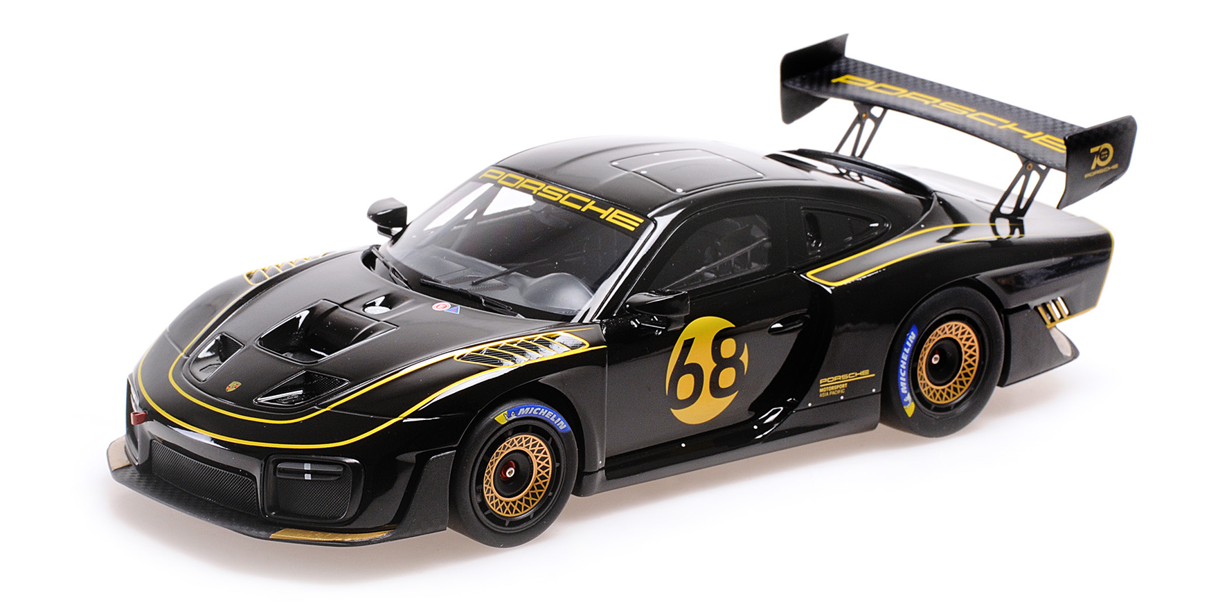 PORSCHE 935/19 - BLACK WITH GOLD STRIPES - 2020
