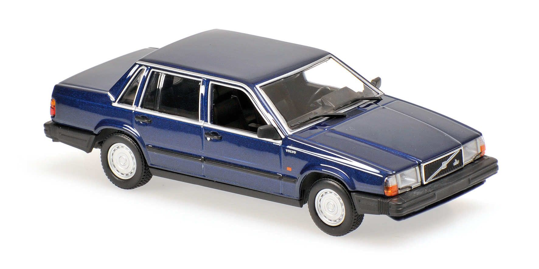 VOLVO 740 GL - 1986 - DARK BLUE METALLIC