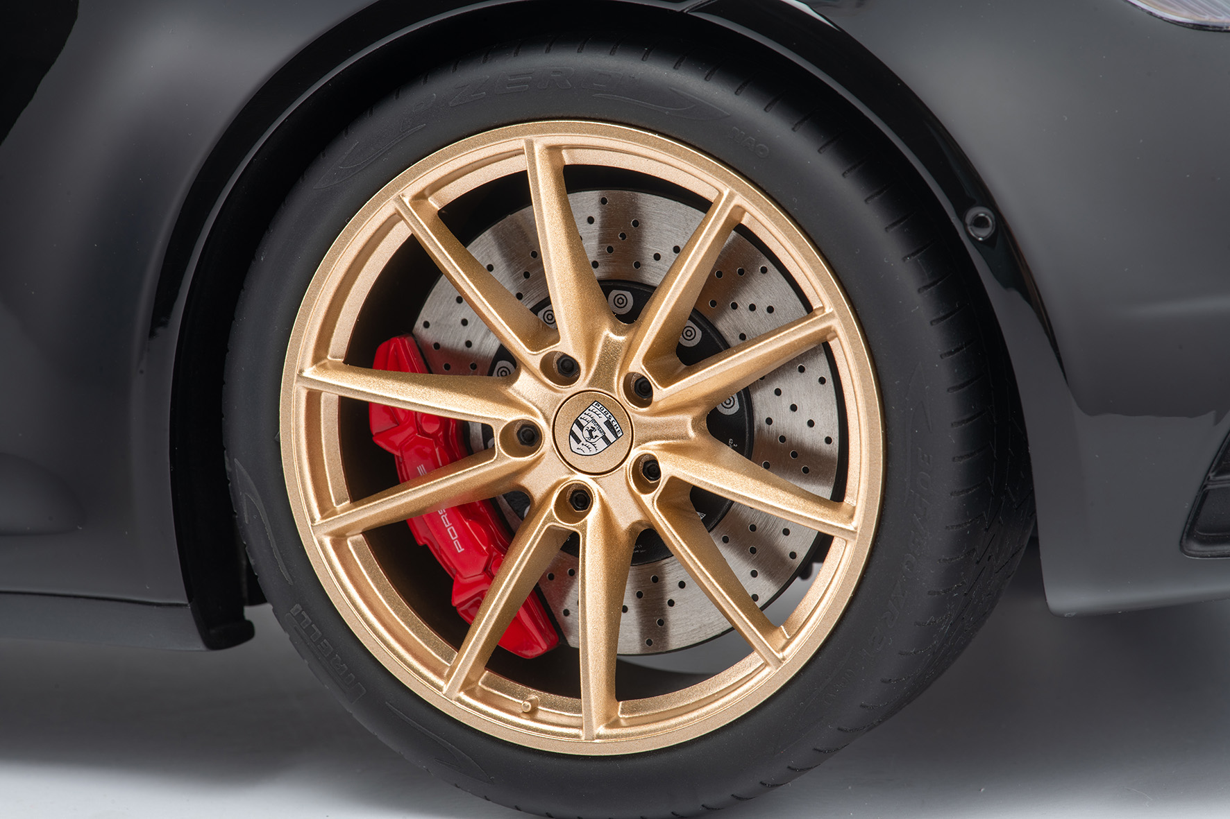 PORSCHE 911 (992) CARRERA 4S - 2020 - TIEFSCHWARZMETALLIC