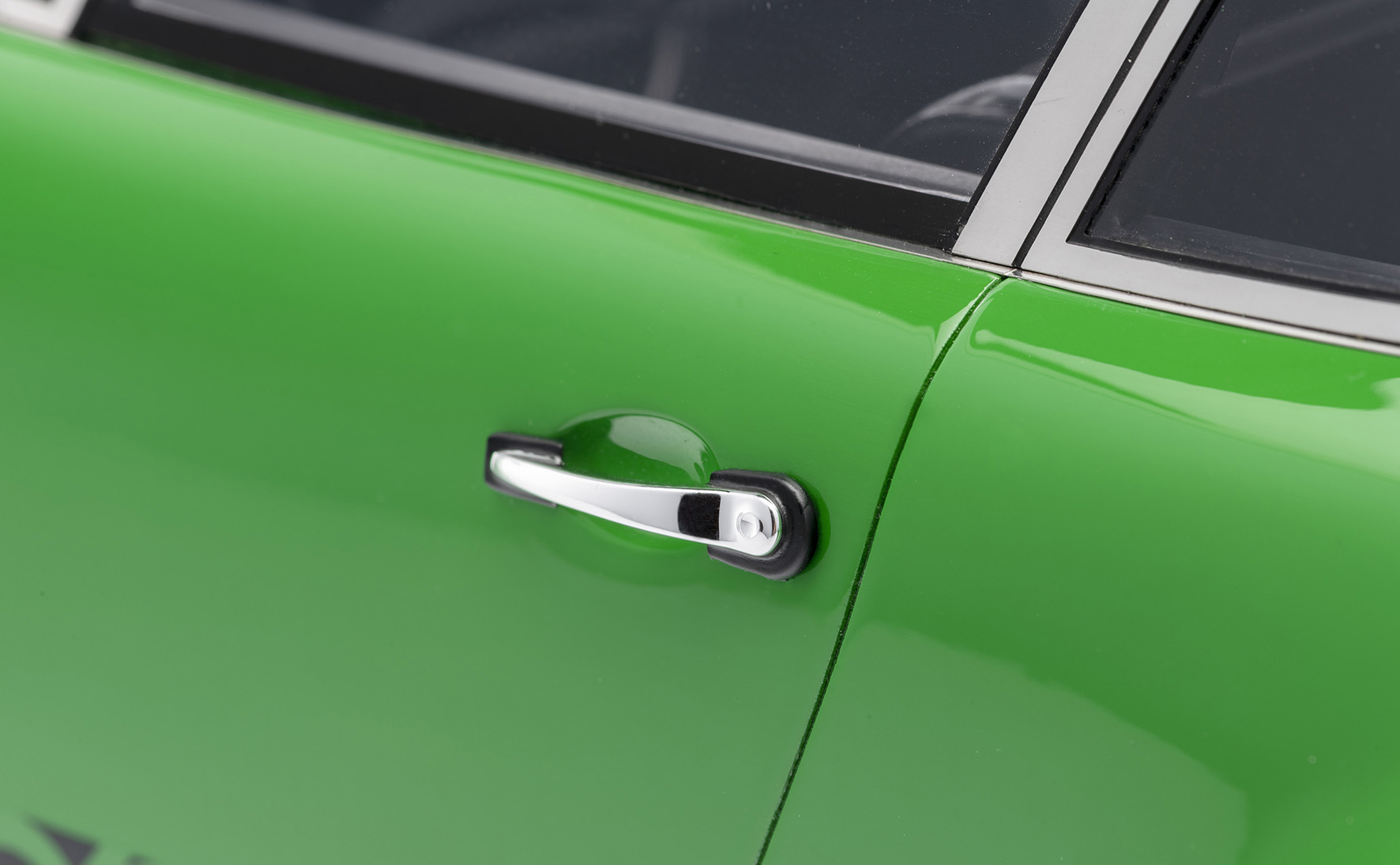 PORSCHE 911 CARRERA RS 2.7 TOURING - 1972 - VIPERGRÜN CARRERA DEKOR