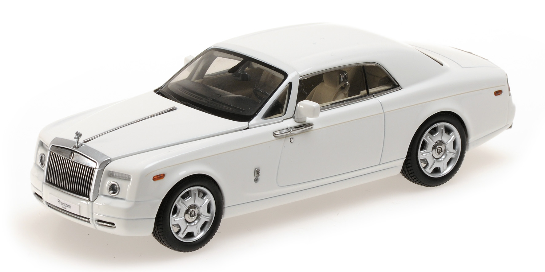 ROLLS ROYCE PHANTOM COUPE - ENGLISH WHITE II (05531EW)
