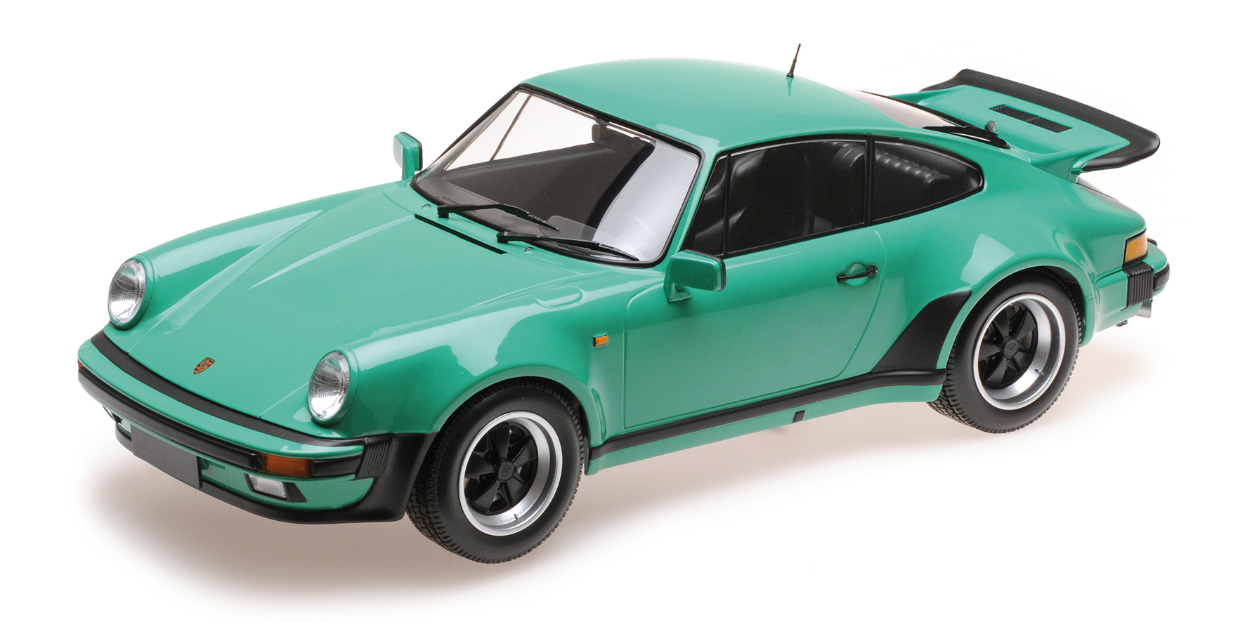 PORSCHE 911 TURBO - 1977 - GREEN