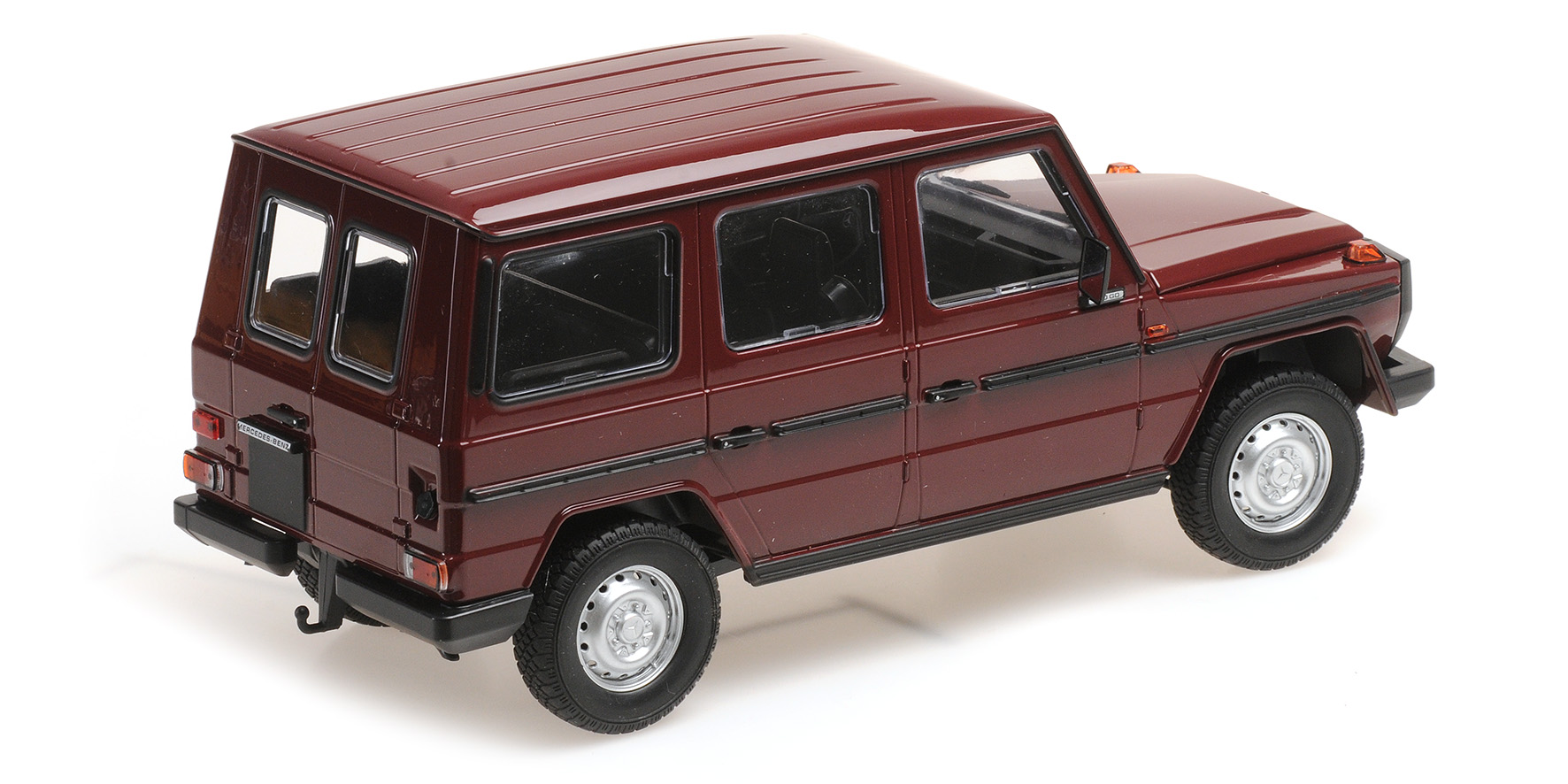 MERCEDES-BENZ G-MODEL LONG (W460) - 1980 - DARK RED
