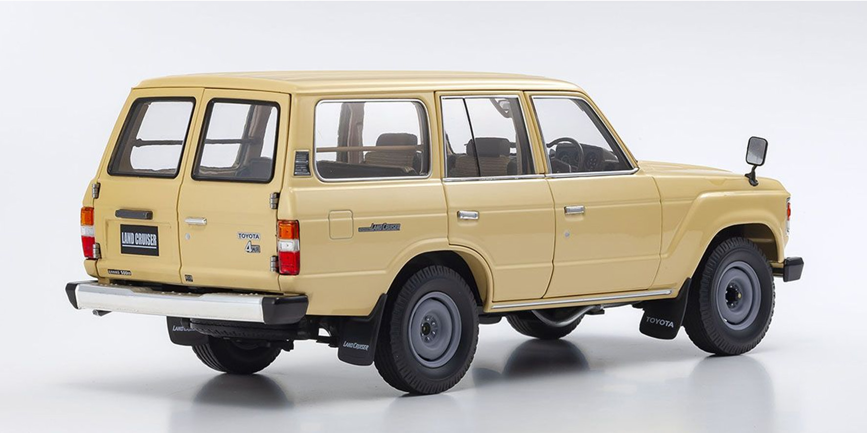 TOYOTA LAND CRUISER 60 - BEIGE