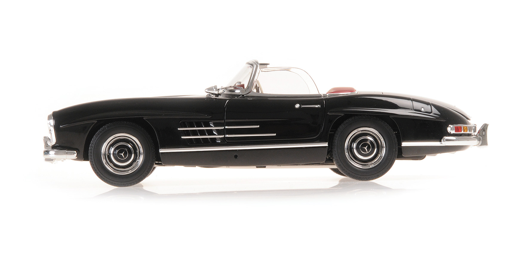 MERCEDES-BENZ 300 SL ROADSTER (W198) - 1957 - BLACK