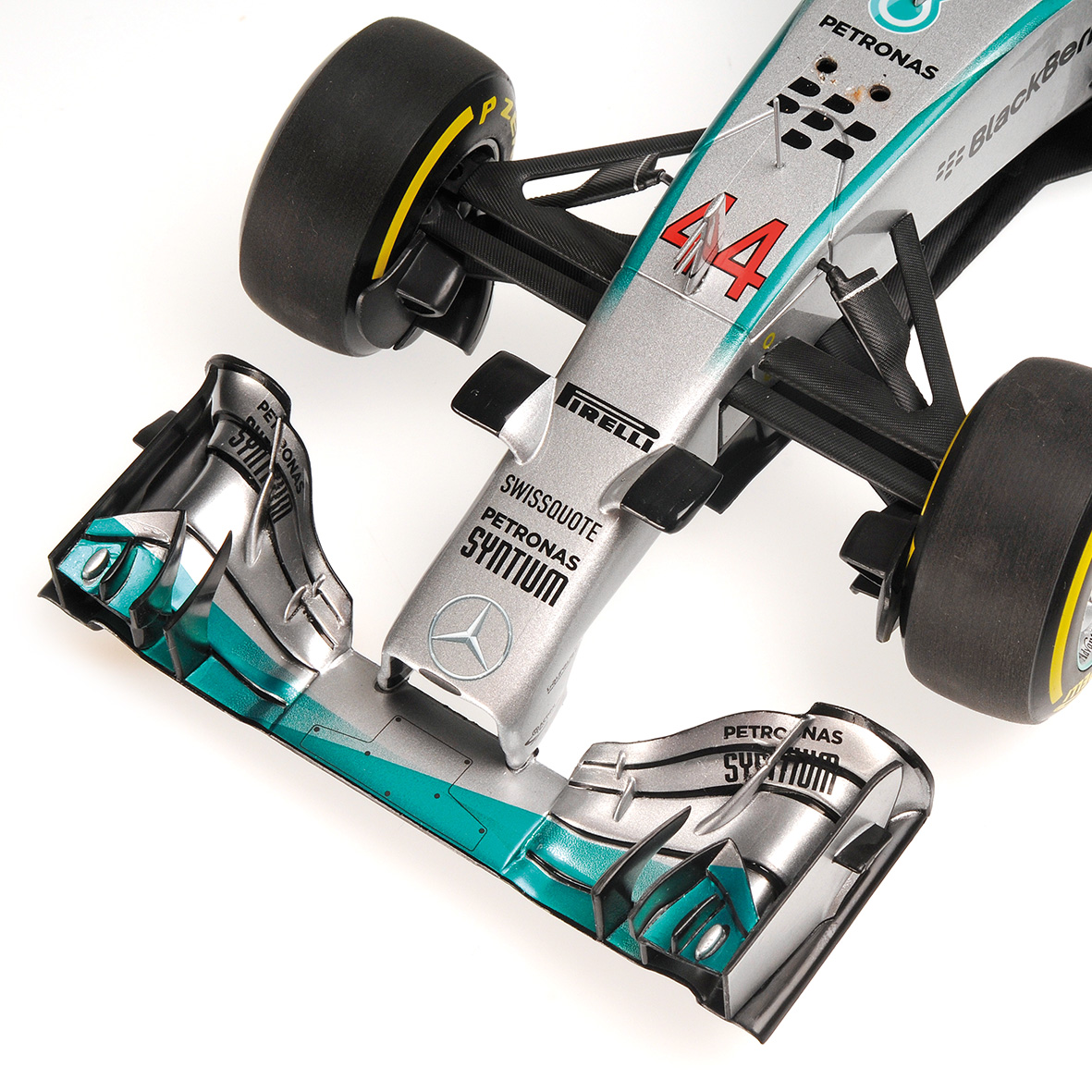 MERCEDES AMG PETRONAS F1 TEAM W05 - HAMILTON - WINNER ABU DHABI GP 2014 W.STANDING FIGURINE A. FLAG