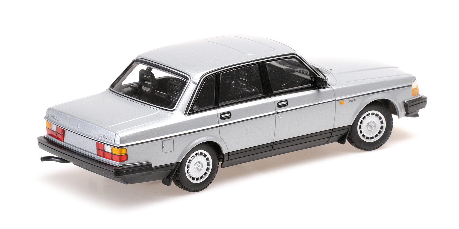 VOLVO 240 GL - 1986 - SILVER