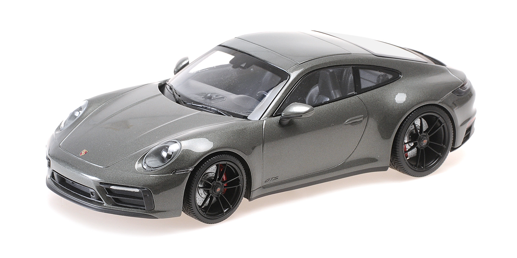PORSCHE 911 CARRERA 4 GTS - 2020 - GREEN METALLIC