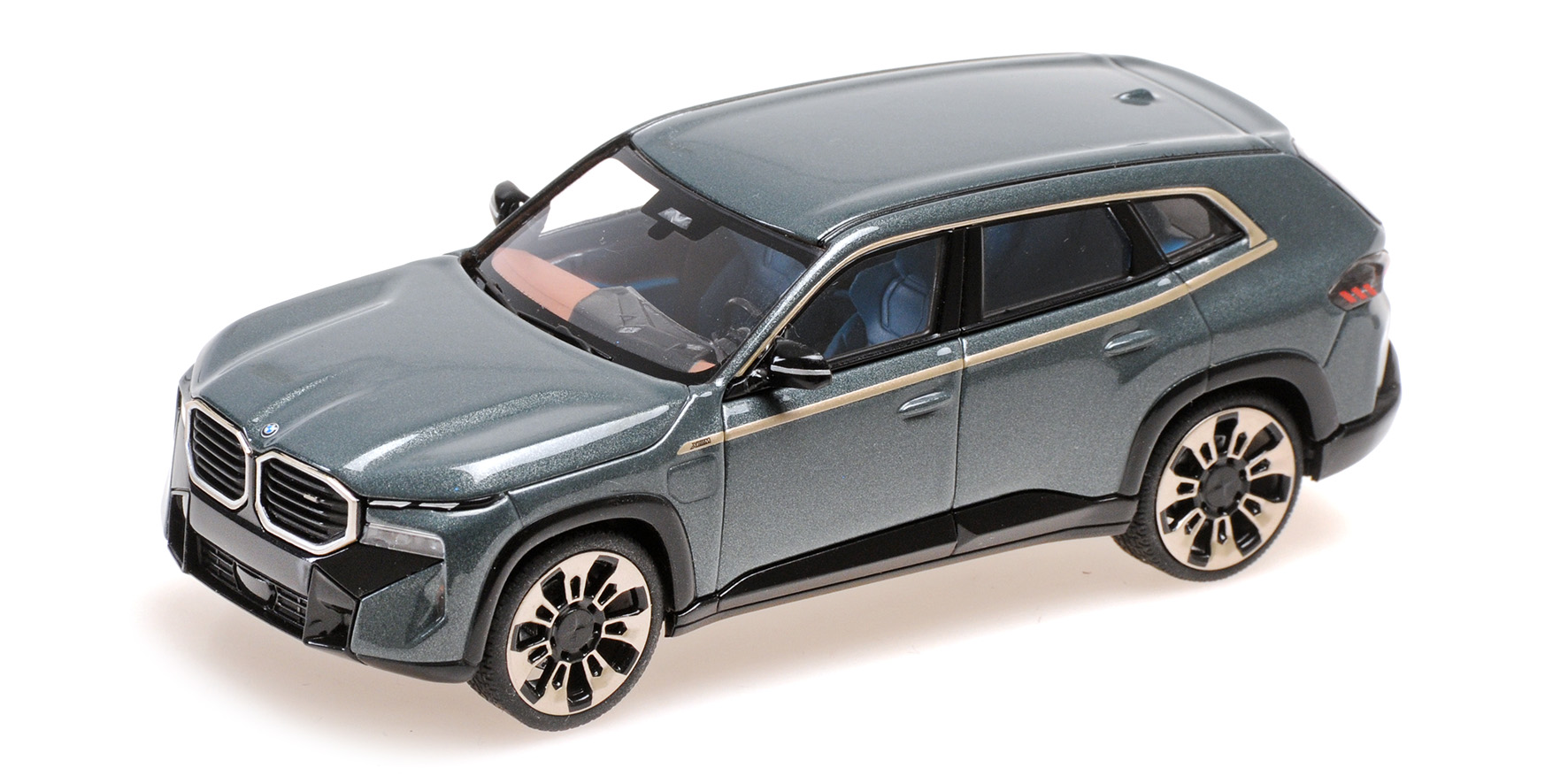 BMW XM - 2023 - GREEN METALLIC