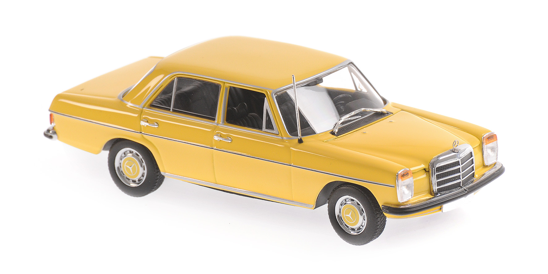 MERCEDES-BENZ 200 - 1968 - YELLOW