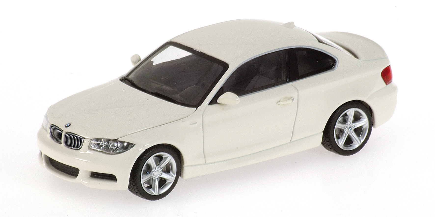 BMW 1-SERIES COUPE (E82) - 2007 - WHITE