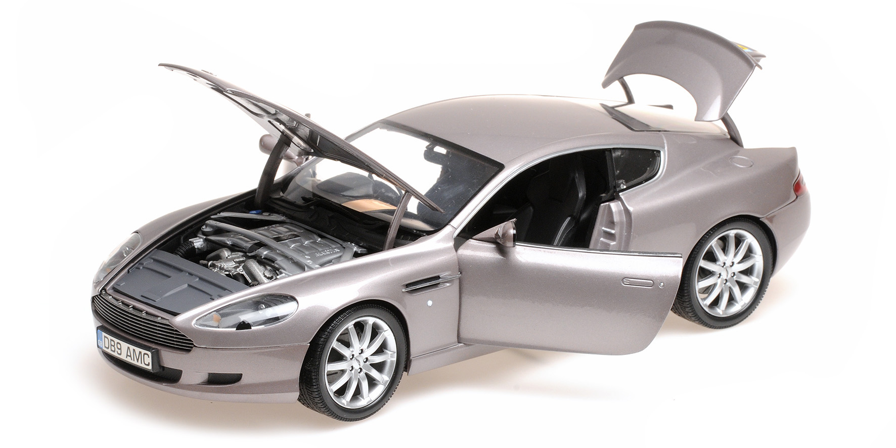 ASTON MARTIN DB9 COUPE (RHD) - 2004 - SILVER