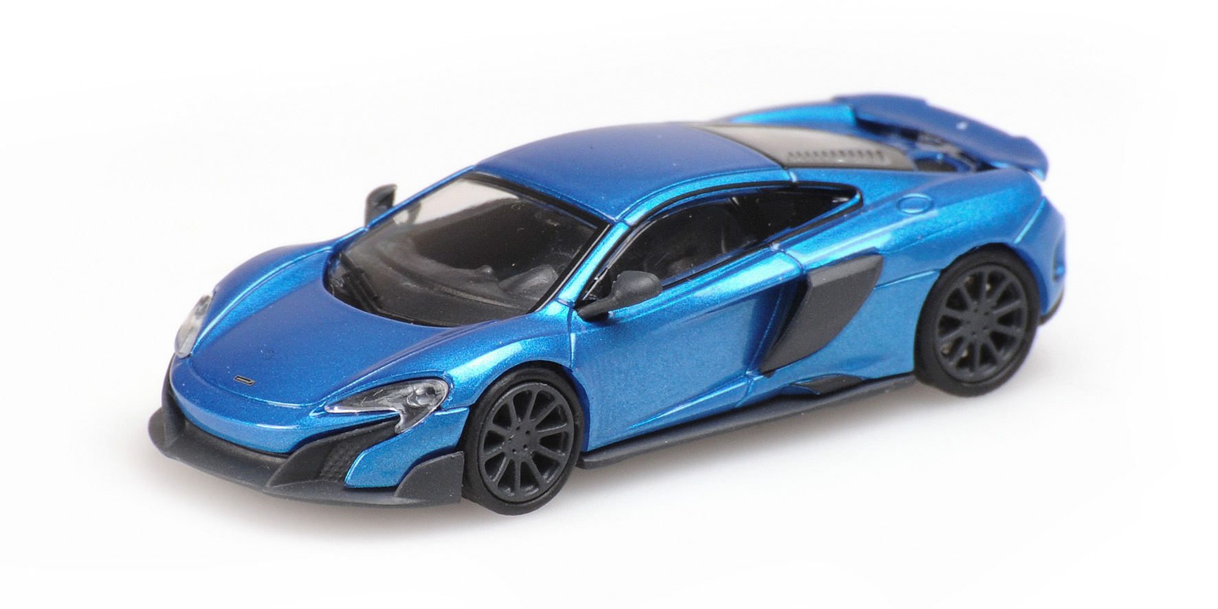 MCLAREN 675LT COUPÉ - BLUE