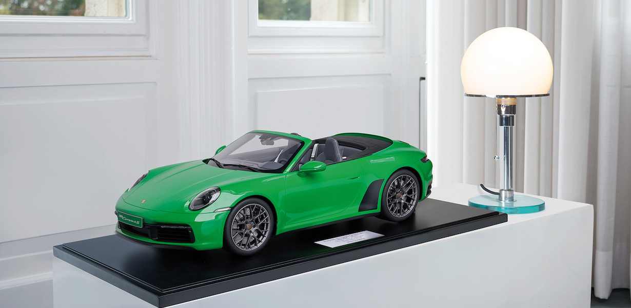 PORSCHE 911 (992) CARRERA 4S CABRIOLET - 2020 - PYTHONGRÜN