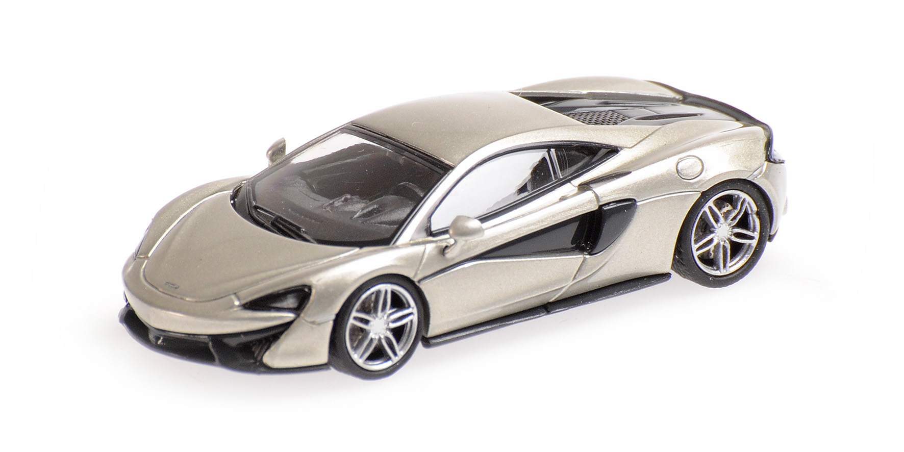 MCLAREN 570S - SILVER