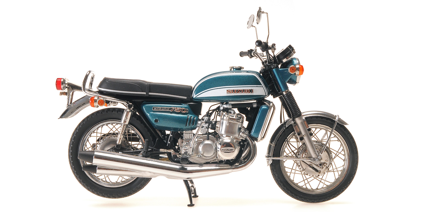 SUZUKI GT 750 - 1972 - GREEN