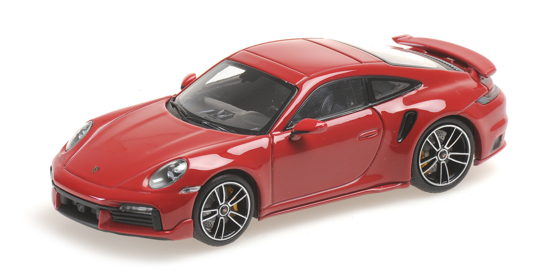PORSCHE 911 (992) TURBO S COUPE SPORT DESIGN - 2021 - RED