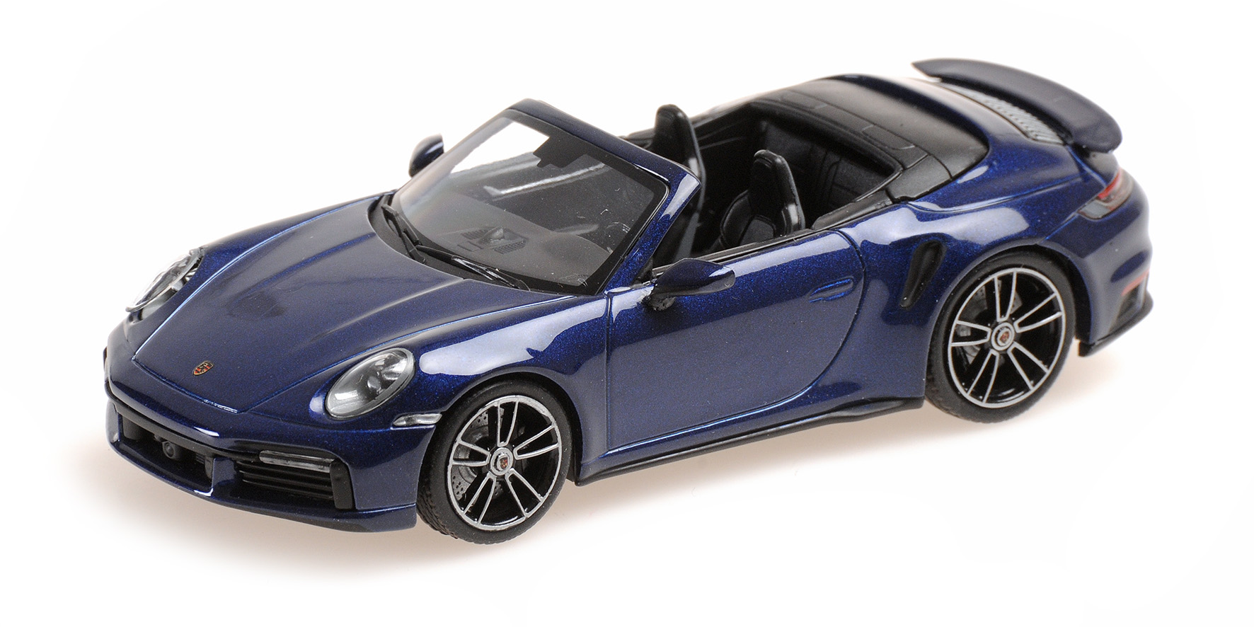 PORSCHE 911 (992) TURBO S CABRIOLET - 2019 - BLUE METALLIC