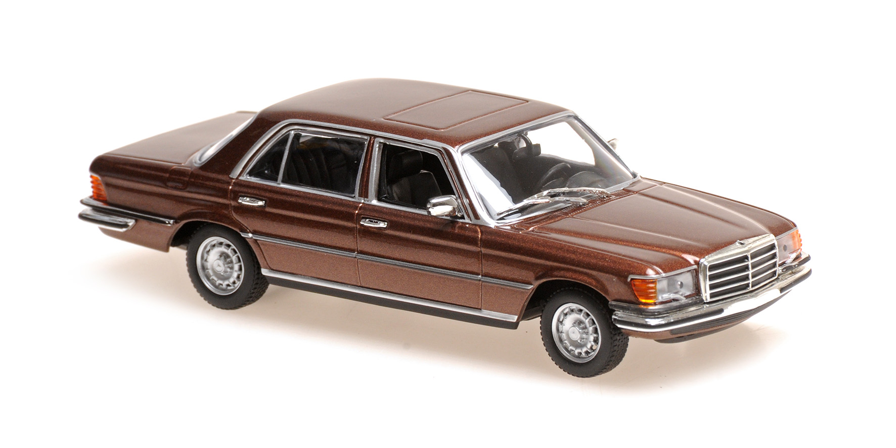 MERCEDES-BENZ 450 SEL 6.9 - 1972 - BROWN METALLIC