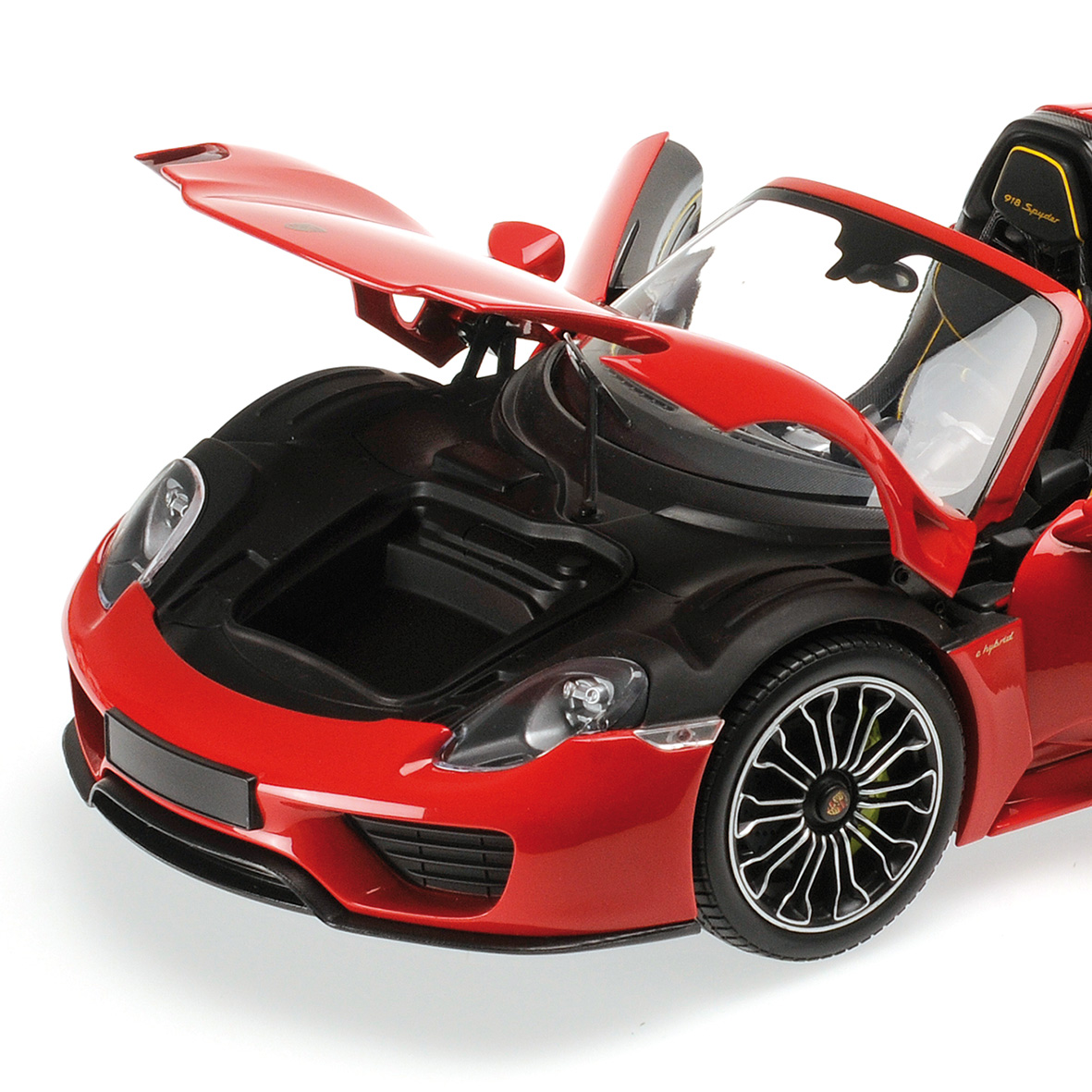 PORSCHE 918 SPYDER - 2013 - RED