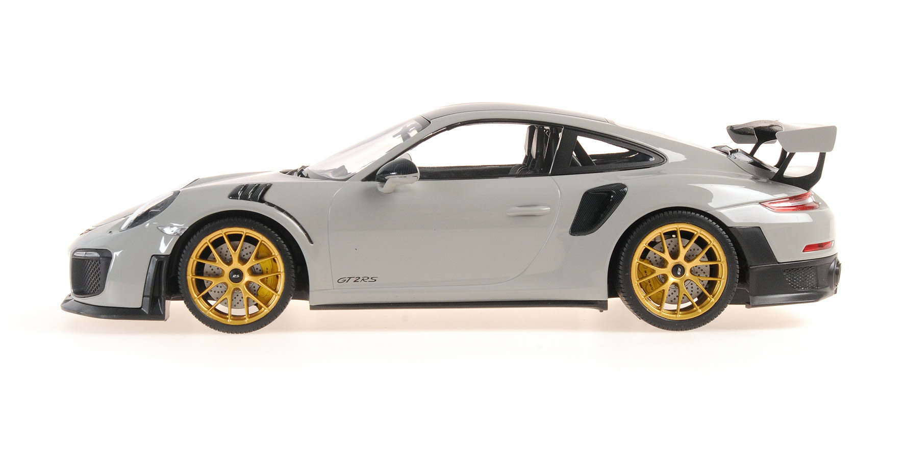 PORSCHE 911 (991.2) GT2RS - 2018 - CHALK W/ WEISSACH PACKAGE W/ GOLDEN MAGNESIUM WHEELS