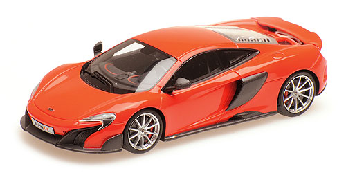 MCLAREN 675LT COUPÉ - 2015 - DELTA RED - EXCLUSIVE MINICHAMPS.DE