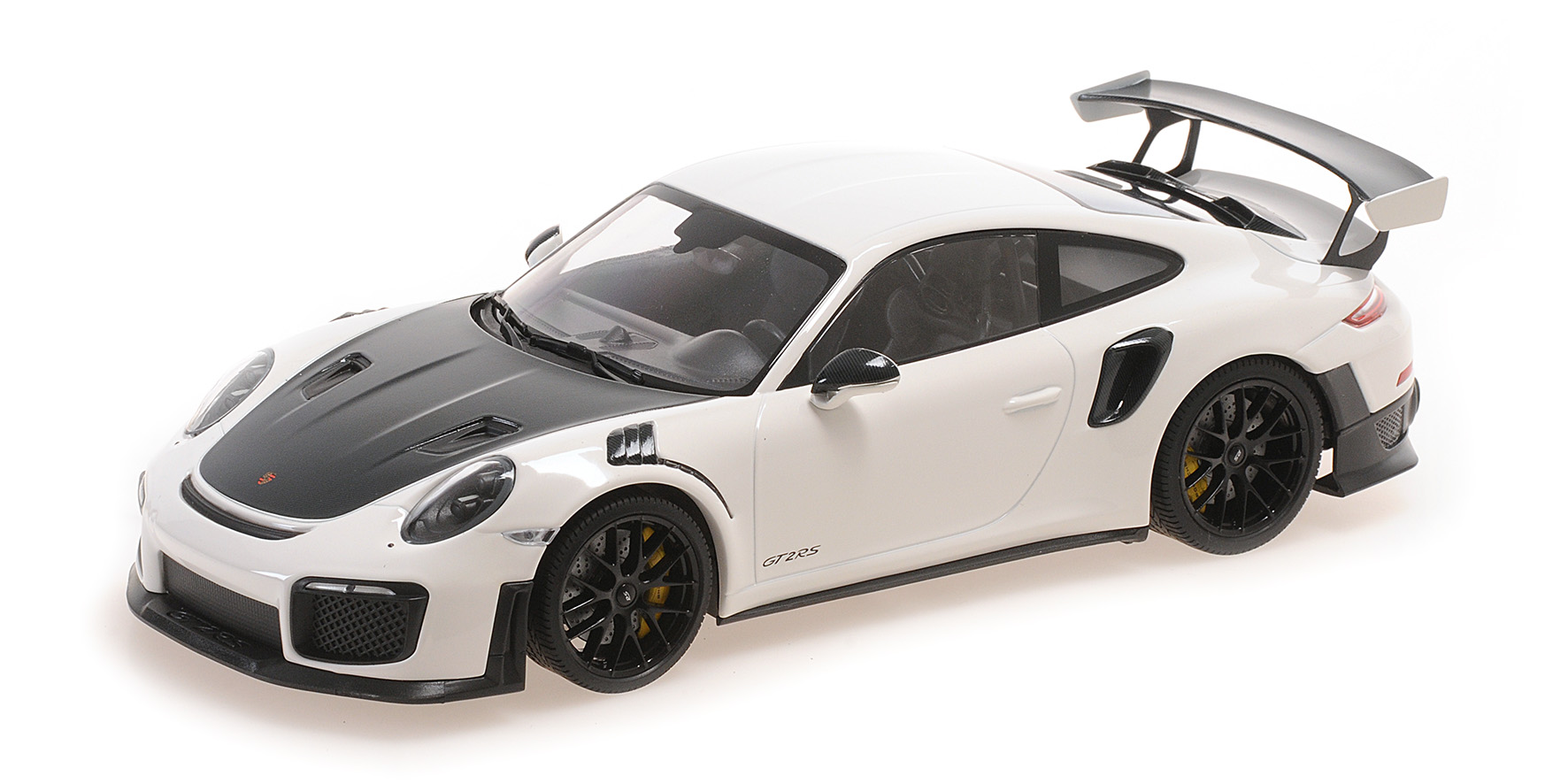 PORSCHE 911 (991.2) GT2RS - 2018 - WHITE W/ BLACK MAGNESIUM WHEELS