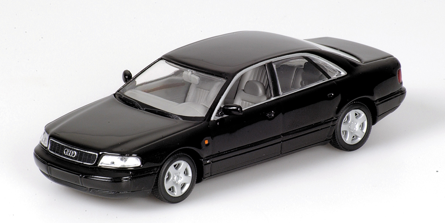 AUDI A 8 1994 BRILLIANT BLACK