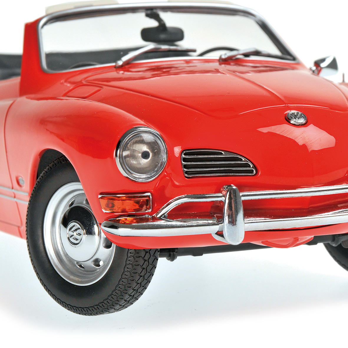 VOLKSWAGEN KARMANN GHIA CONVERTIBLE - 1970 - RED