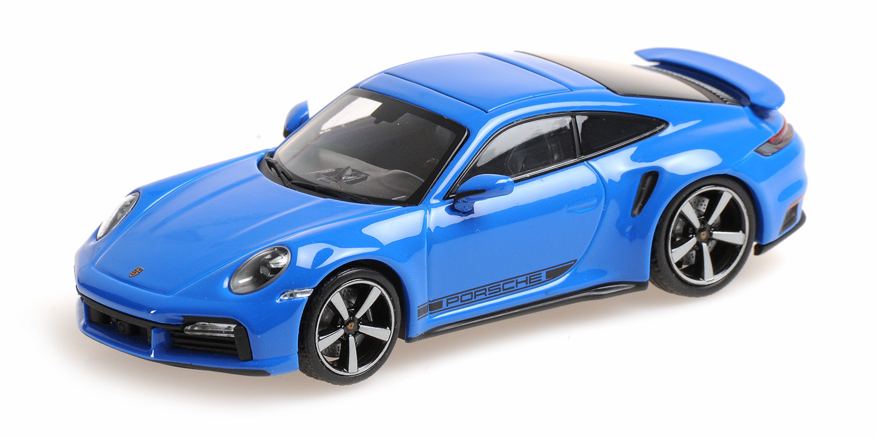 PORSCHE 911 (992) TURBO S - 2020 - BLUE