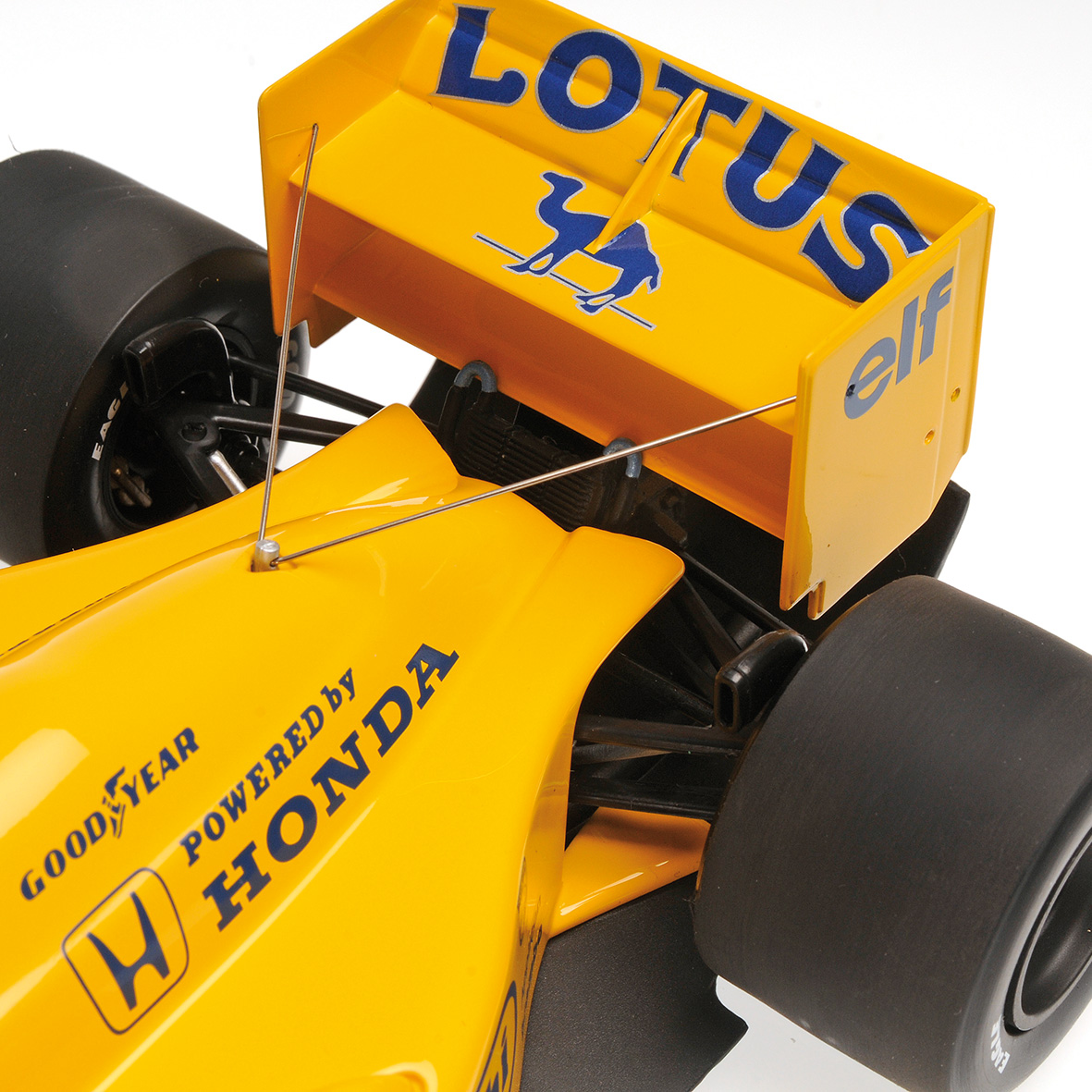 LOTUS HONDA 99T - AYRTON SENNA - 1987