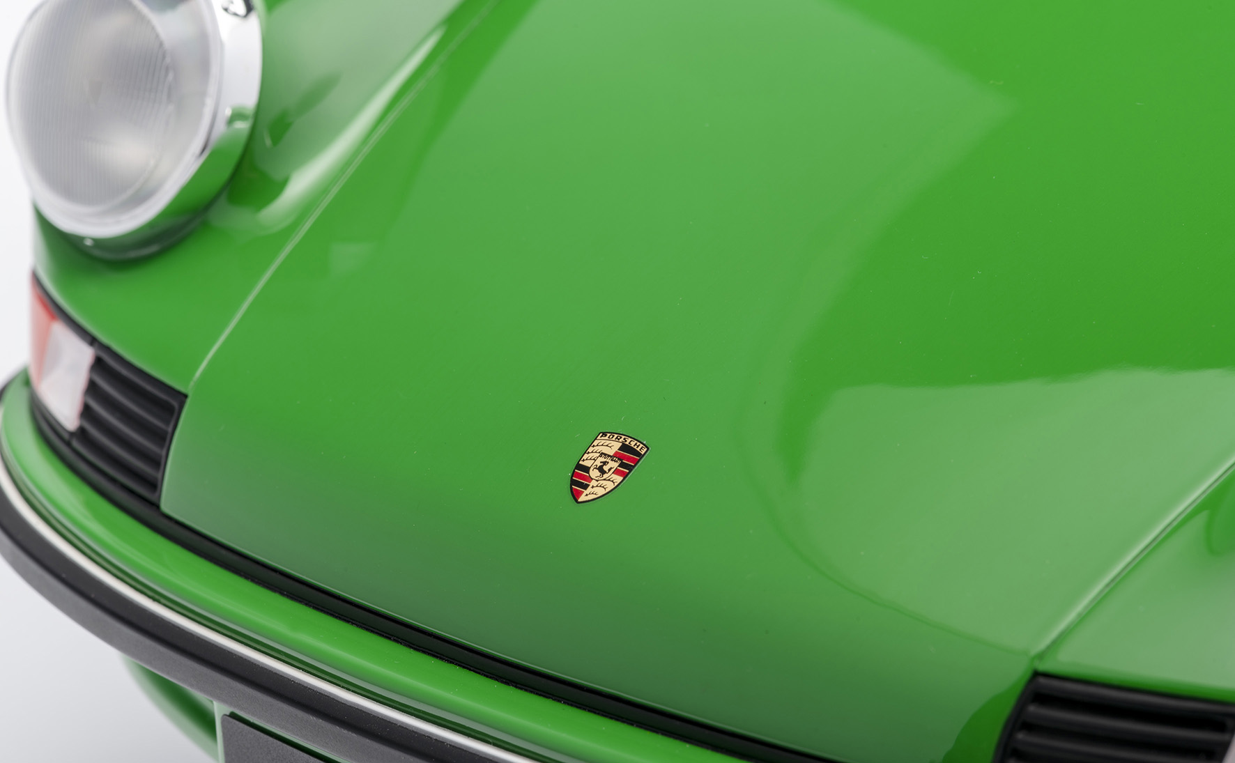 PORSCHE 911 CARRERA RS 2.7 TOURING - 1972 - VIPERGRÜN CARRERA DEKOR
