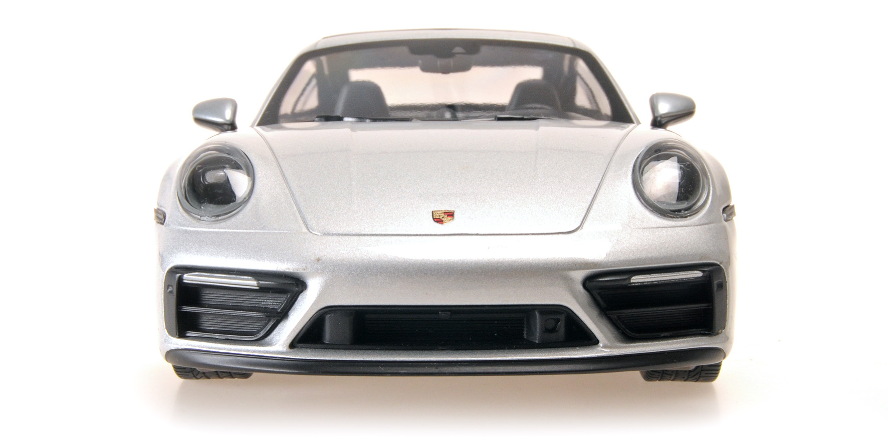 PORSCHE 911 CARRERA 4 GTS - 2020 - SILVER