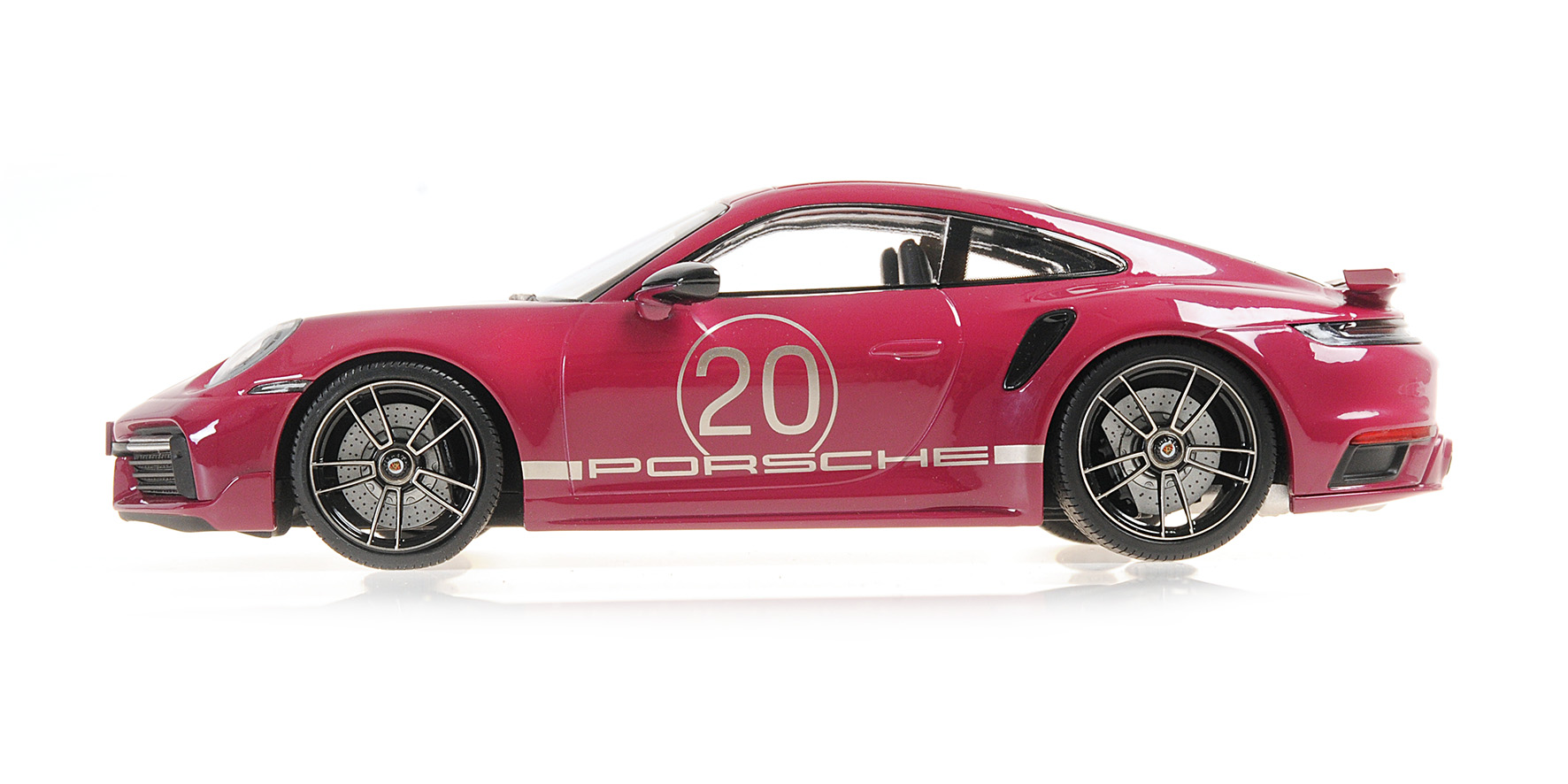 PORSCHE 911 (992) TURBO S COUPE SPORT DESIGN - 2021 - RED