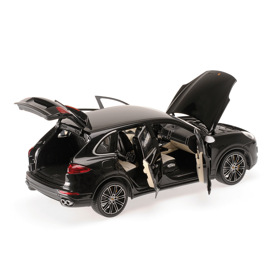 PORSCHE CAYENNE TURBO S - 2014 - BLACK METALLIC